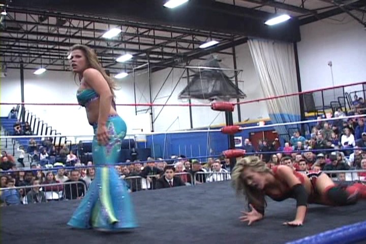 Mickie James FatCelebs Curvage