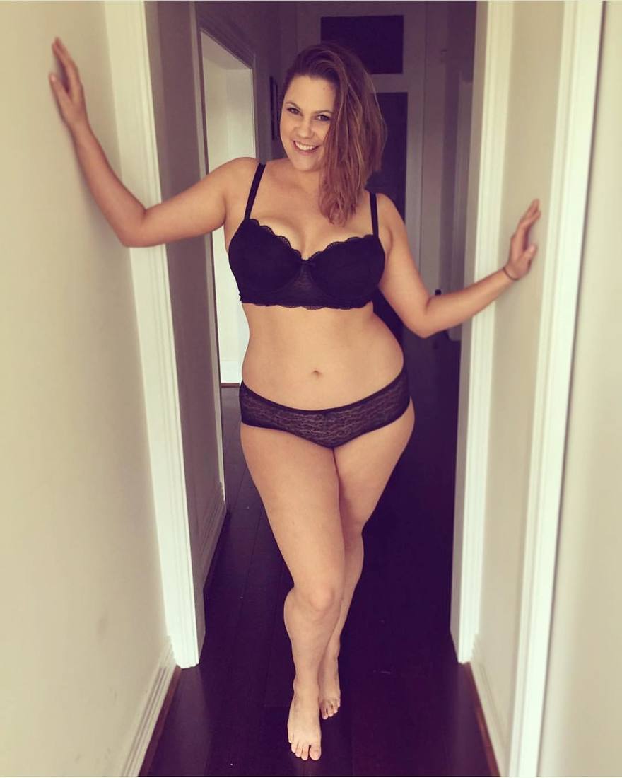 Amelia Stubbs - Plus-Size Models - Curvage