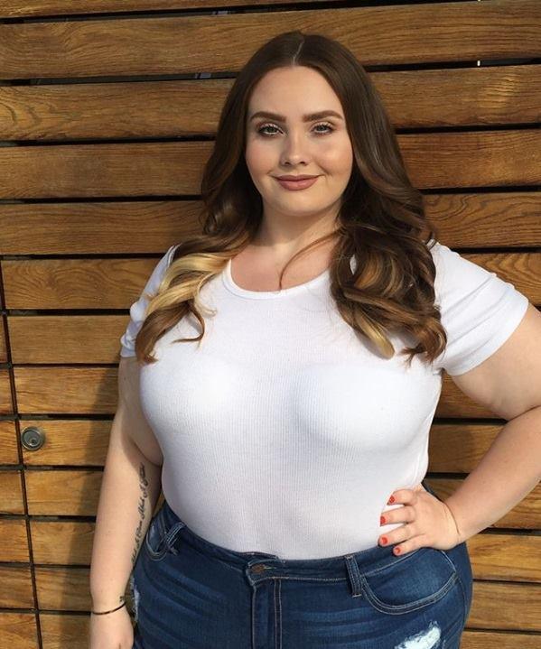 Hayley Herms Plus Size Models Curvage 