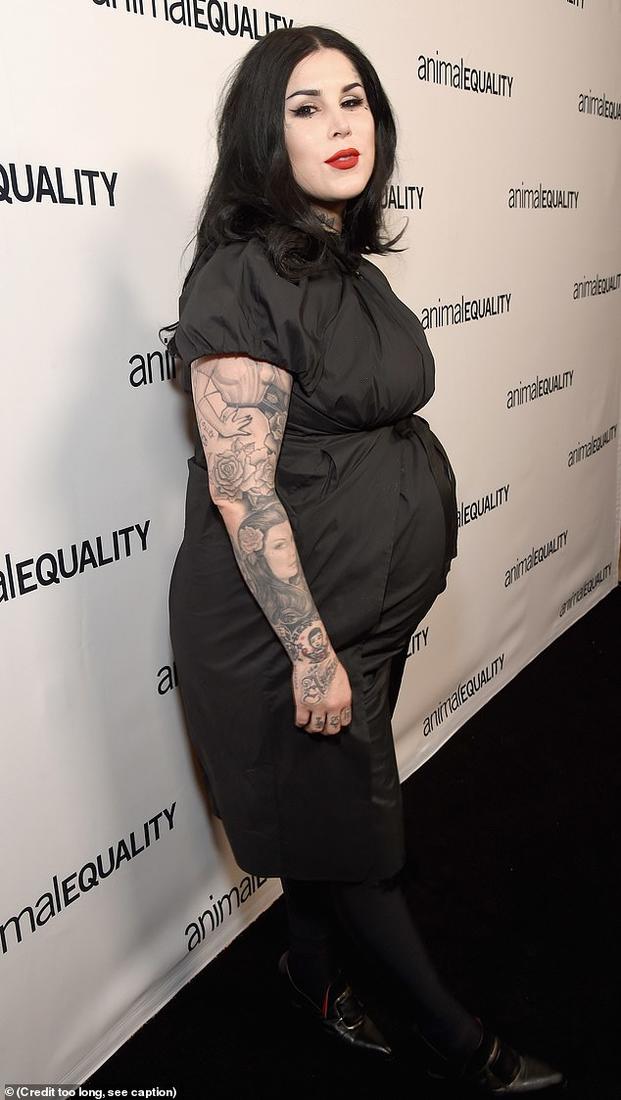 kat von d pregnant fatcelebs curvage kat von d pregnant fatcelebs curvage
