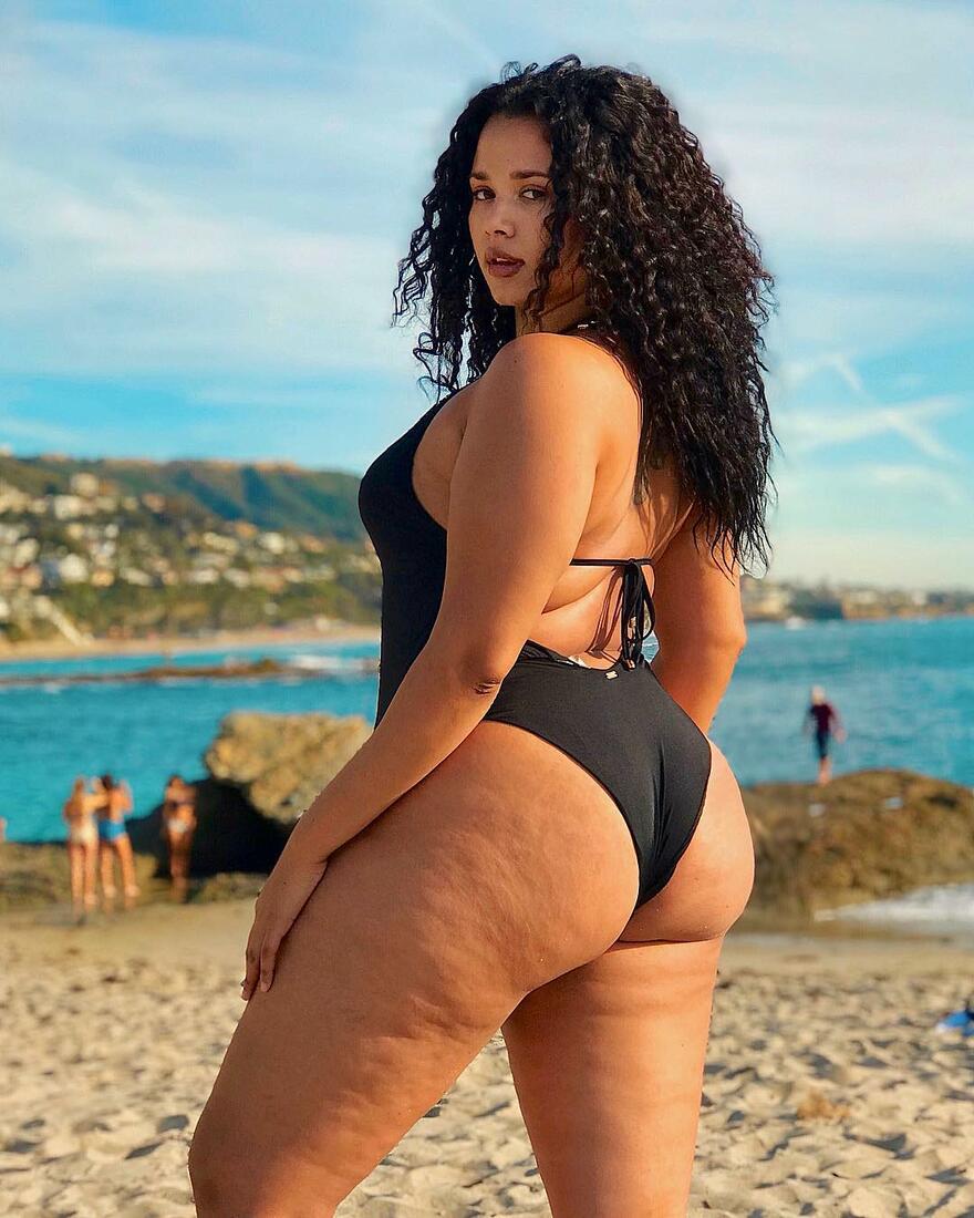 Thick curvy models instagram 🌈 #sammyy02k #fashion #style Fa