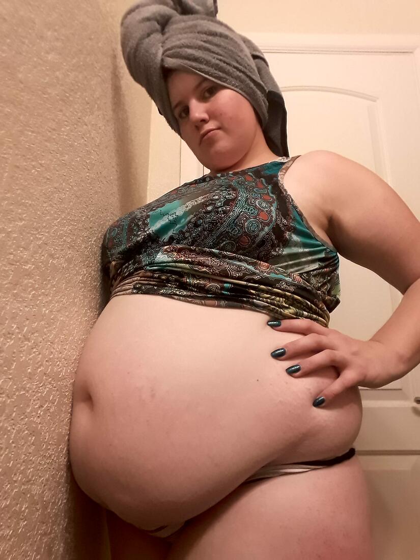 Taytay21 ♥ Belly worshipper's Content - Page 37 - Curvage