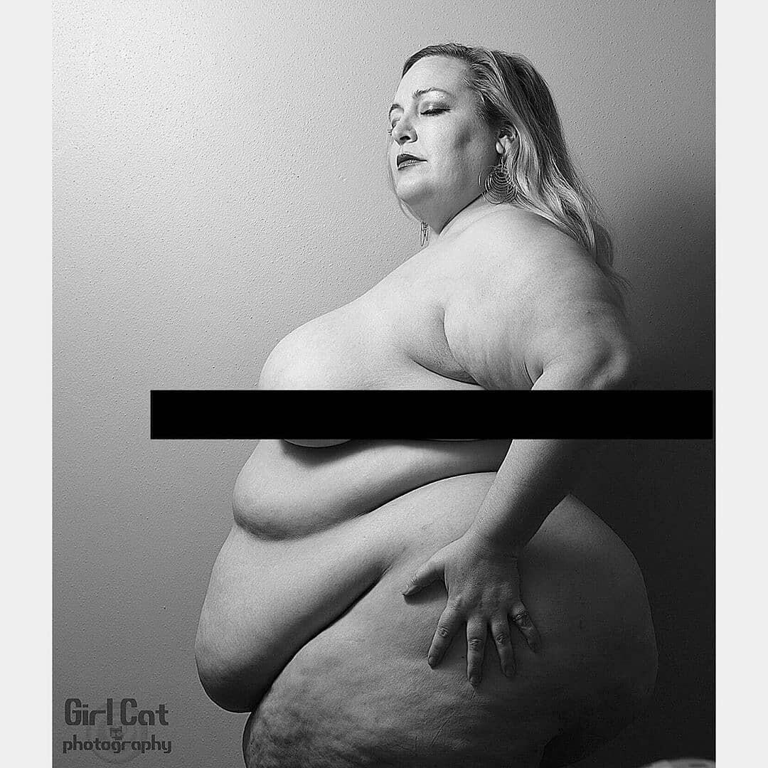 Vivienne Rose - Plus-Size Models - Curvage