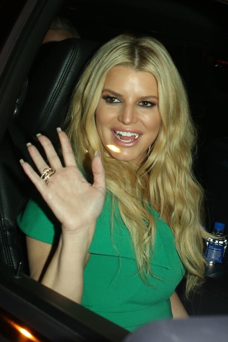 Jessica Simpson Page 32 Fatcelebs Curvage