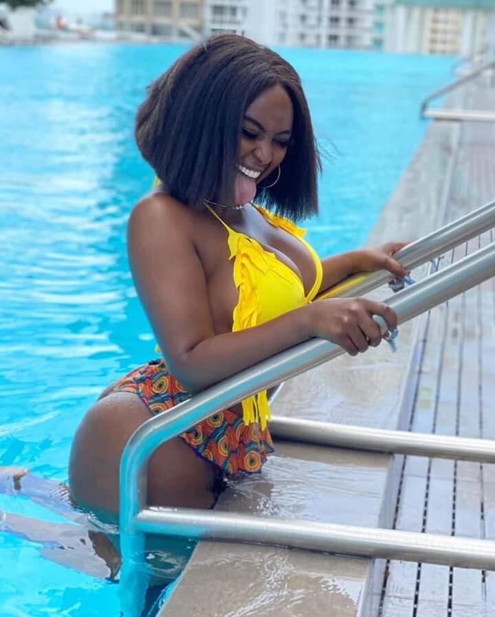 Amara La Negra.