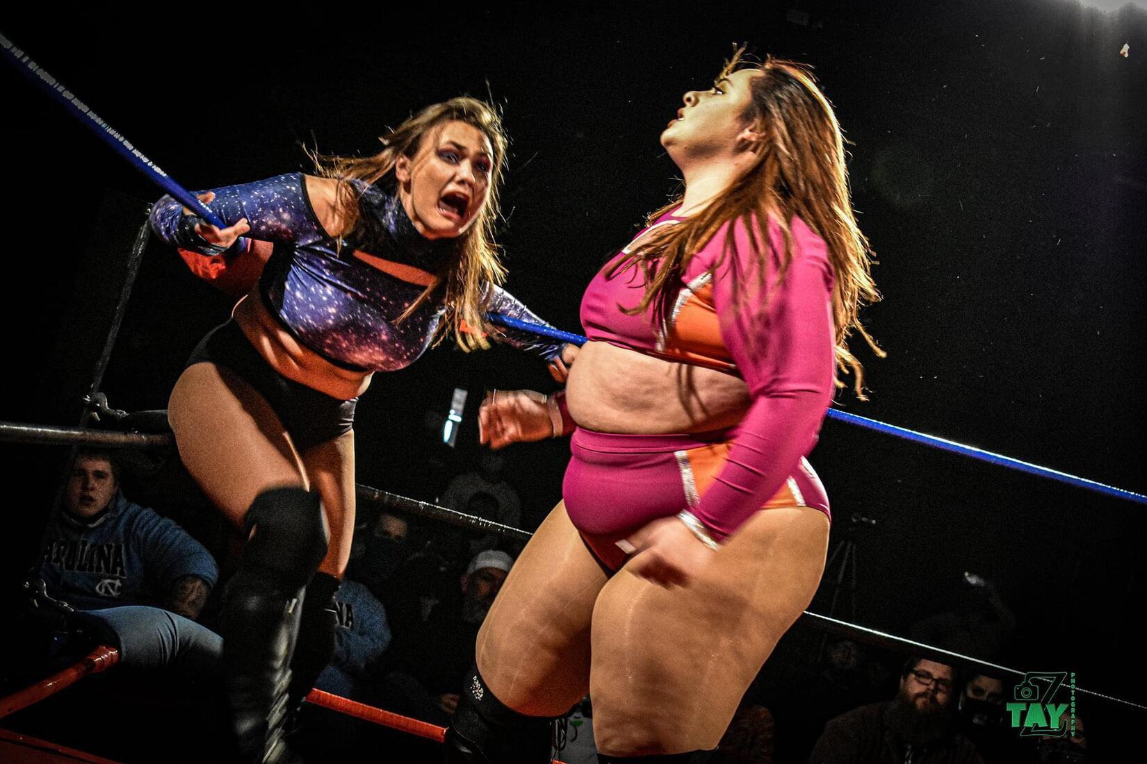 Thick women wrestling