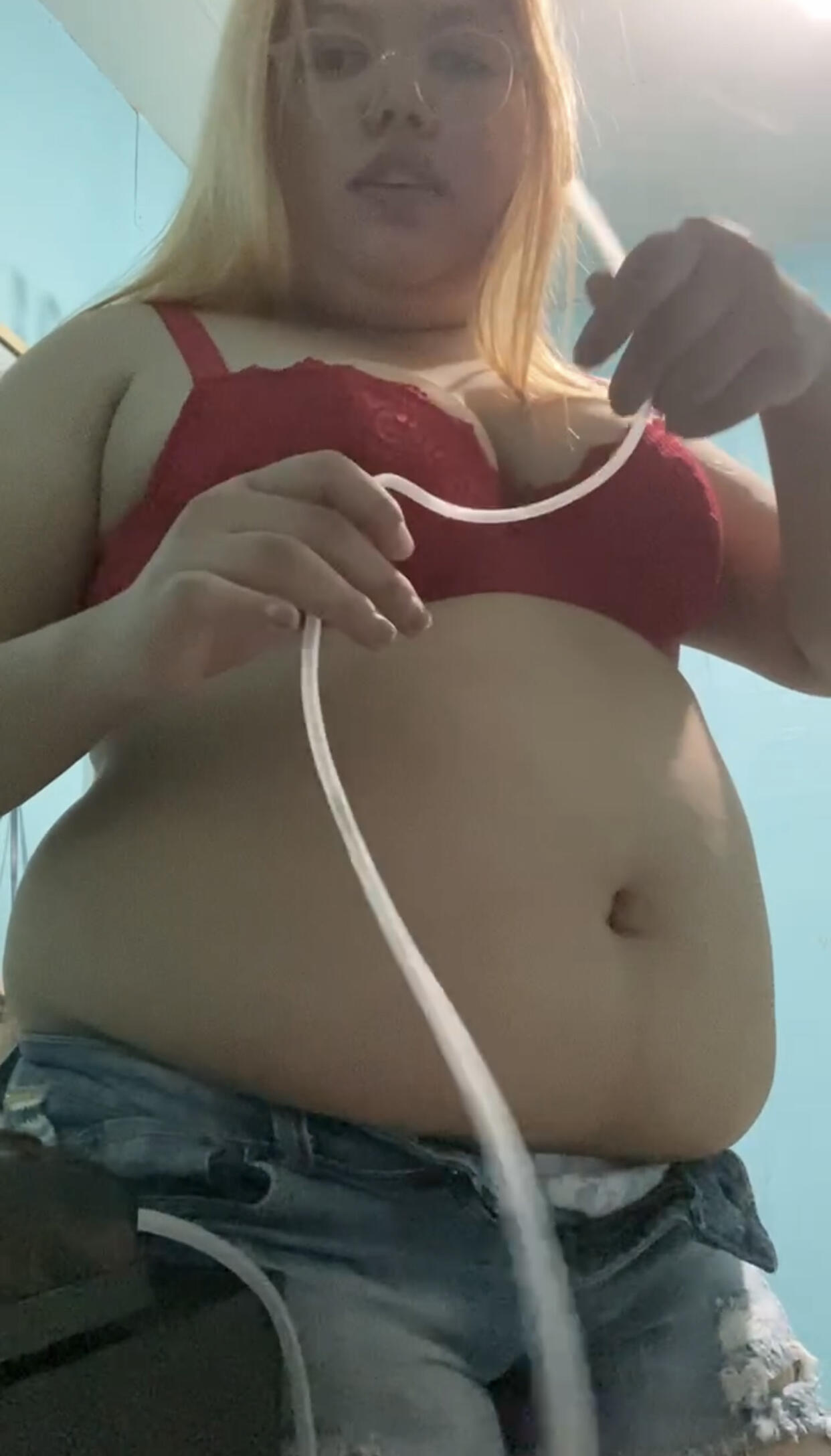 AIR BELLY INFLATION” 😍🐽 - Video Clips - Curvy BBW - Curvage