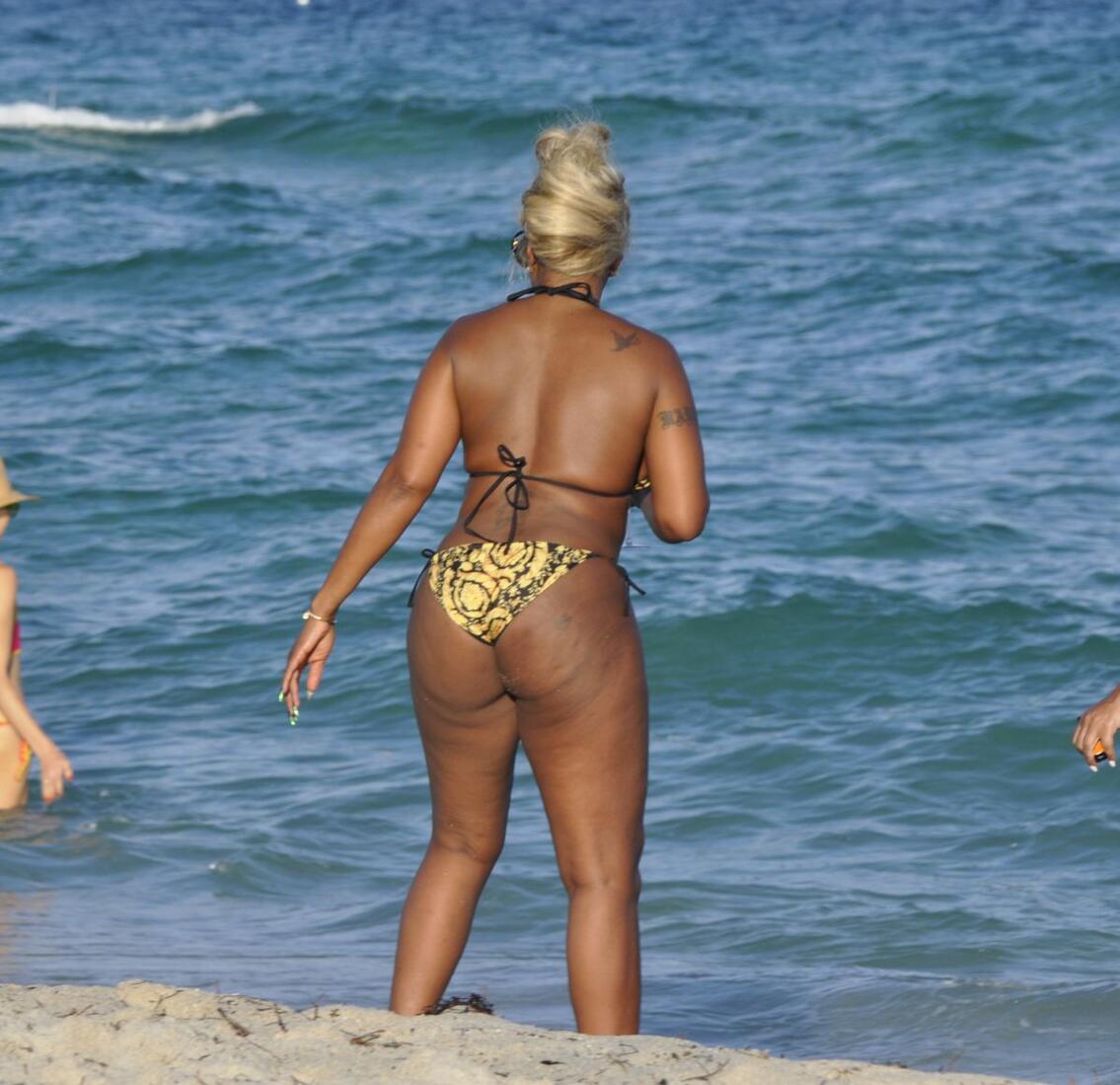 Nude pics of mary j blige