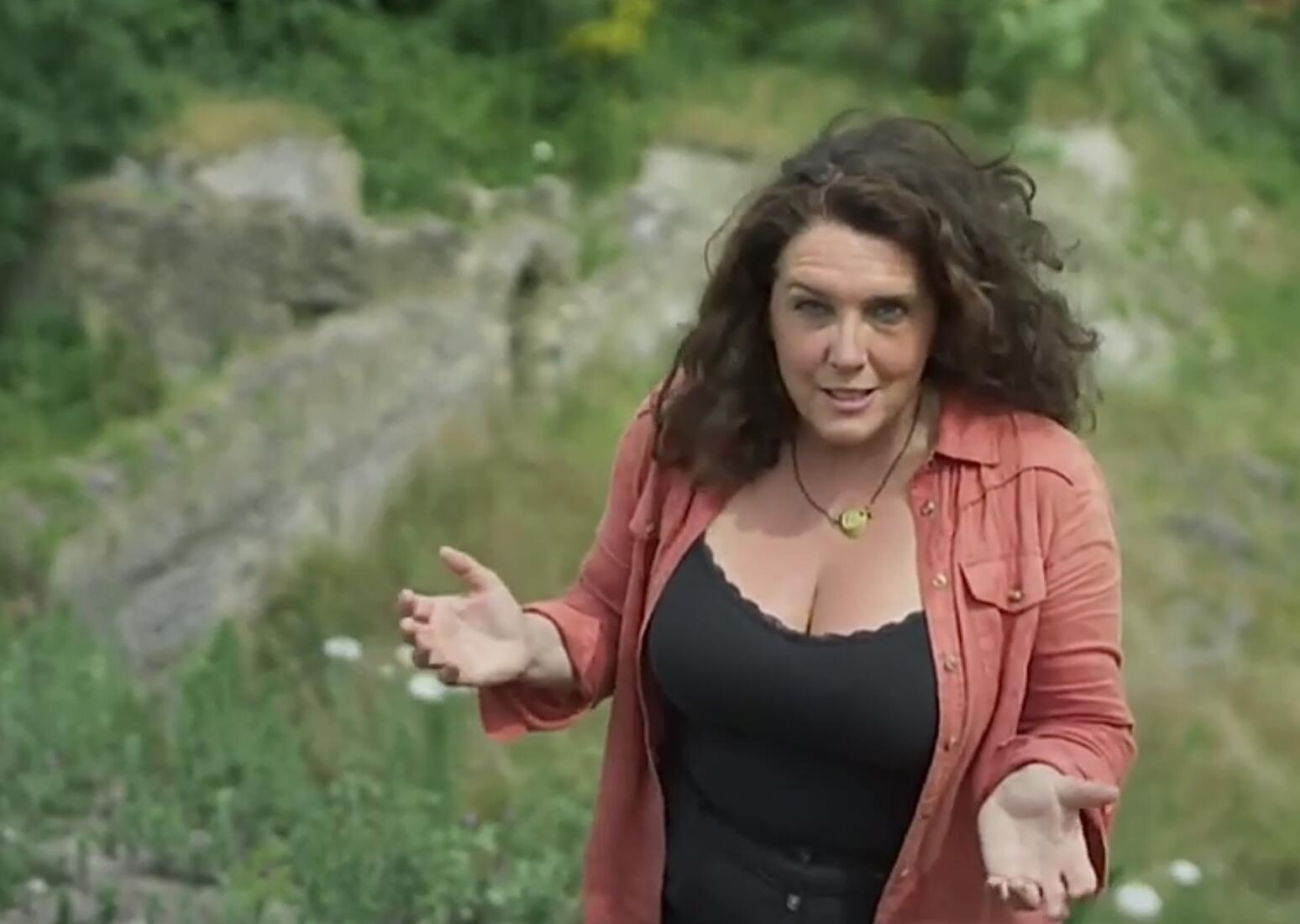 Bettany Hughes - Page 5 - Celebrities - Curvage