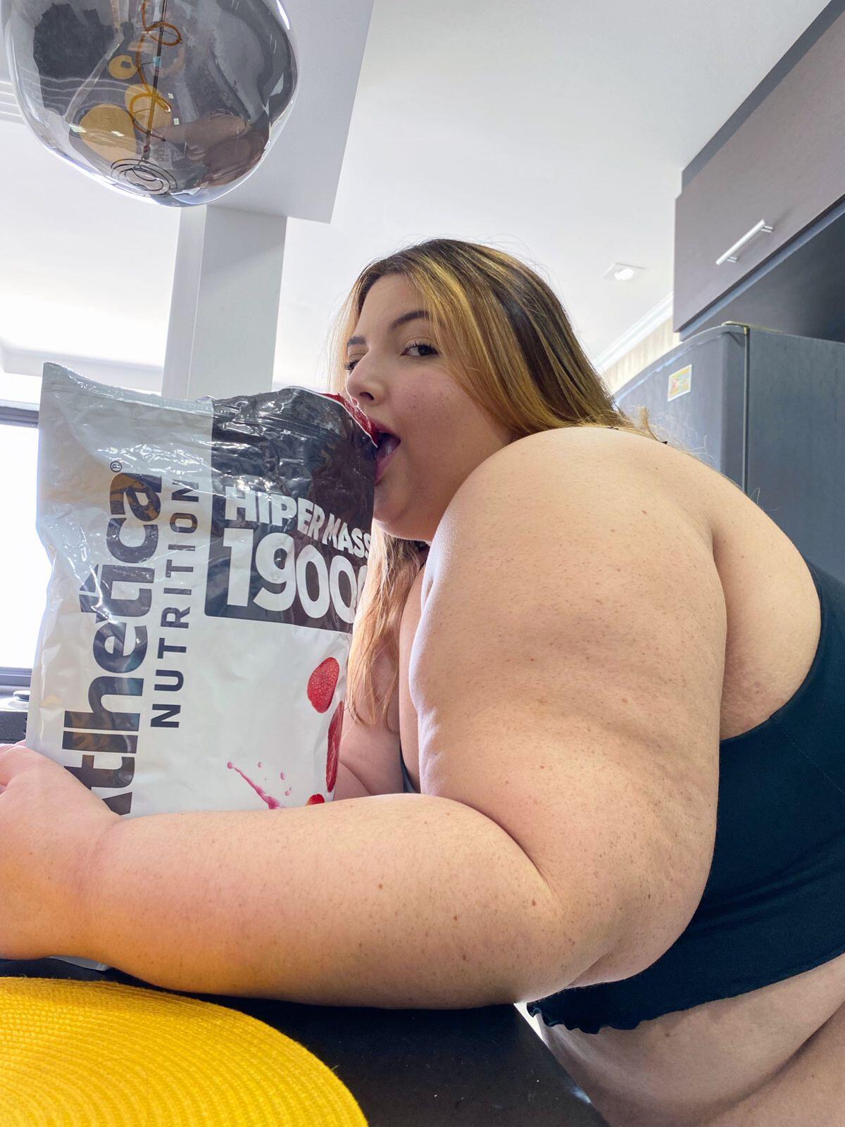 ON THE ROAD TO 500 - BIGGER THAN EVER WEIGHT GAIN SHAKE - Video Clips -  SSBBW - Curvage