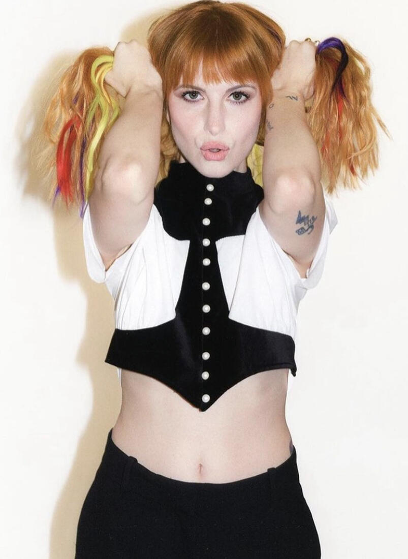 Hayley Williams - Celebrities - Curvage