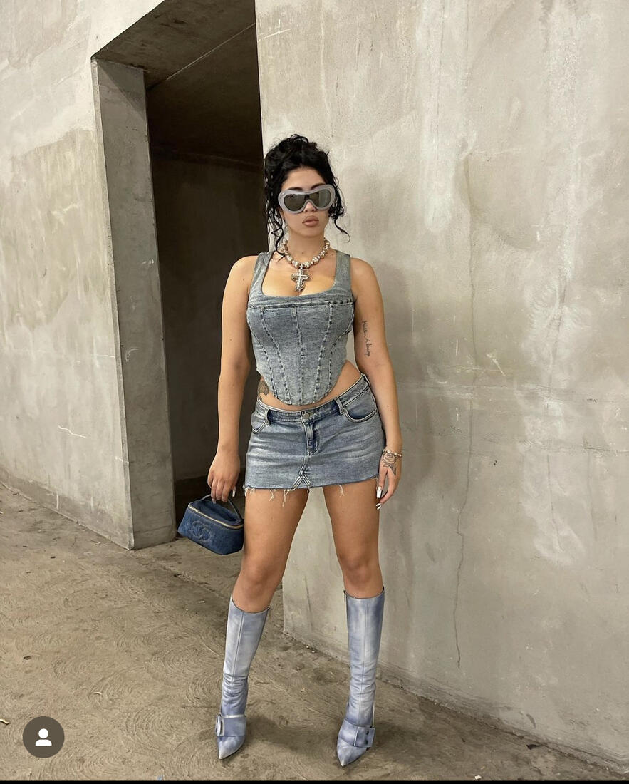 All posts from Befree96 in Kali Uchis - Curvage