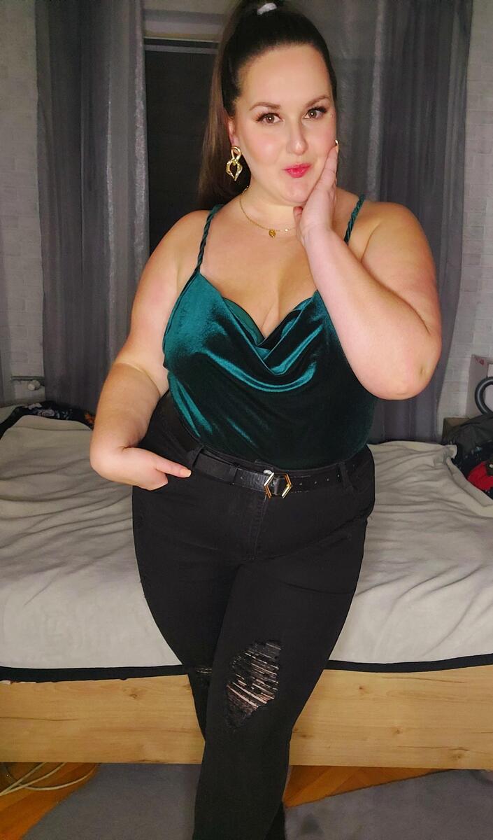 20221105_160559.jpg - Curvy Babes - Curvage