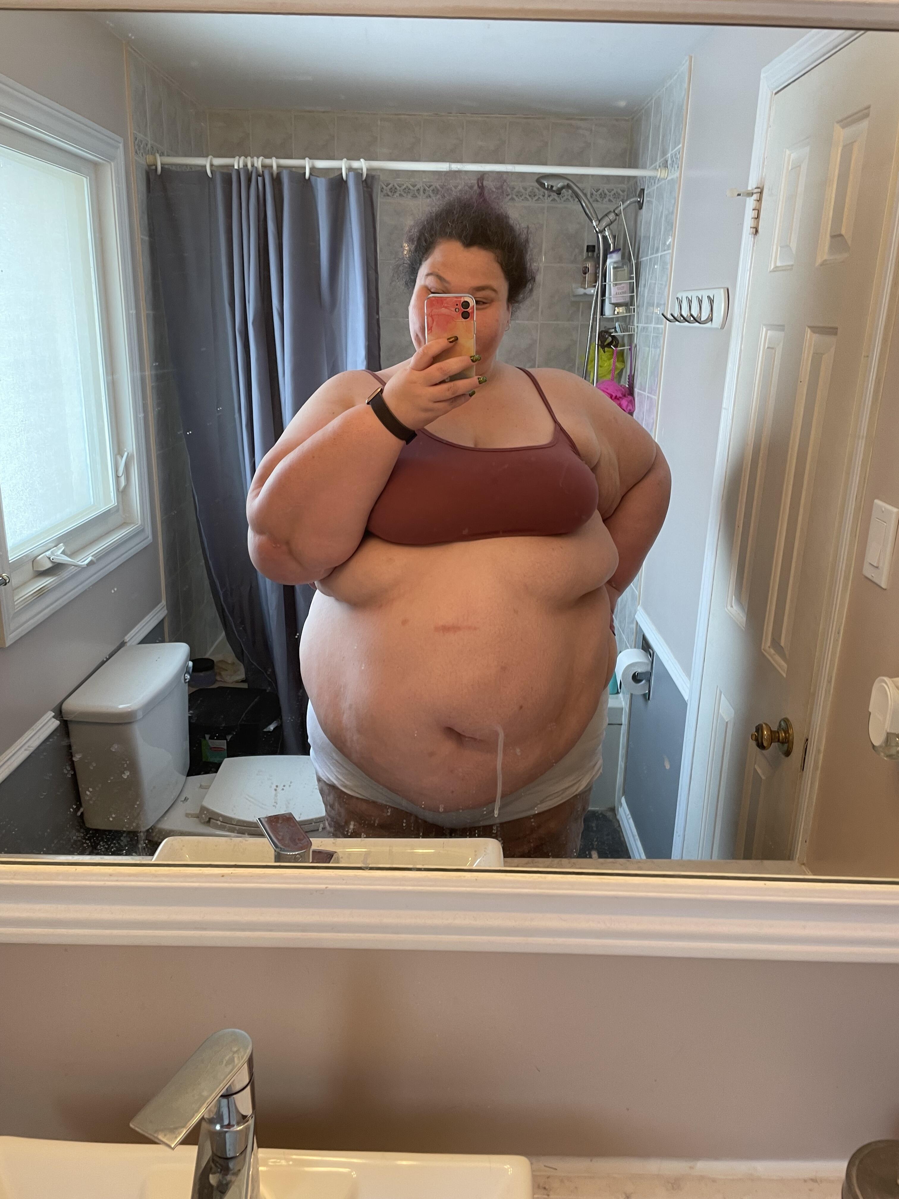 Introducing my big belly - Photos - SSBBW - Curvage