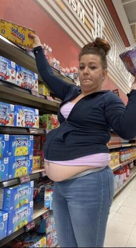 Public display of fat grocery shopping