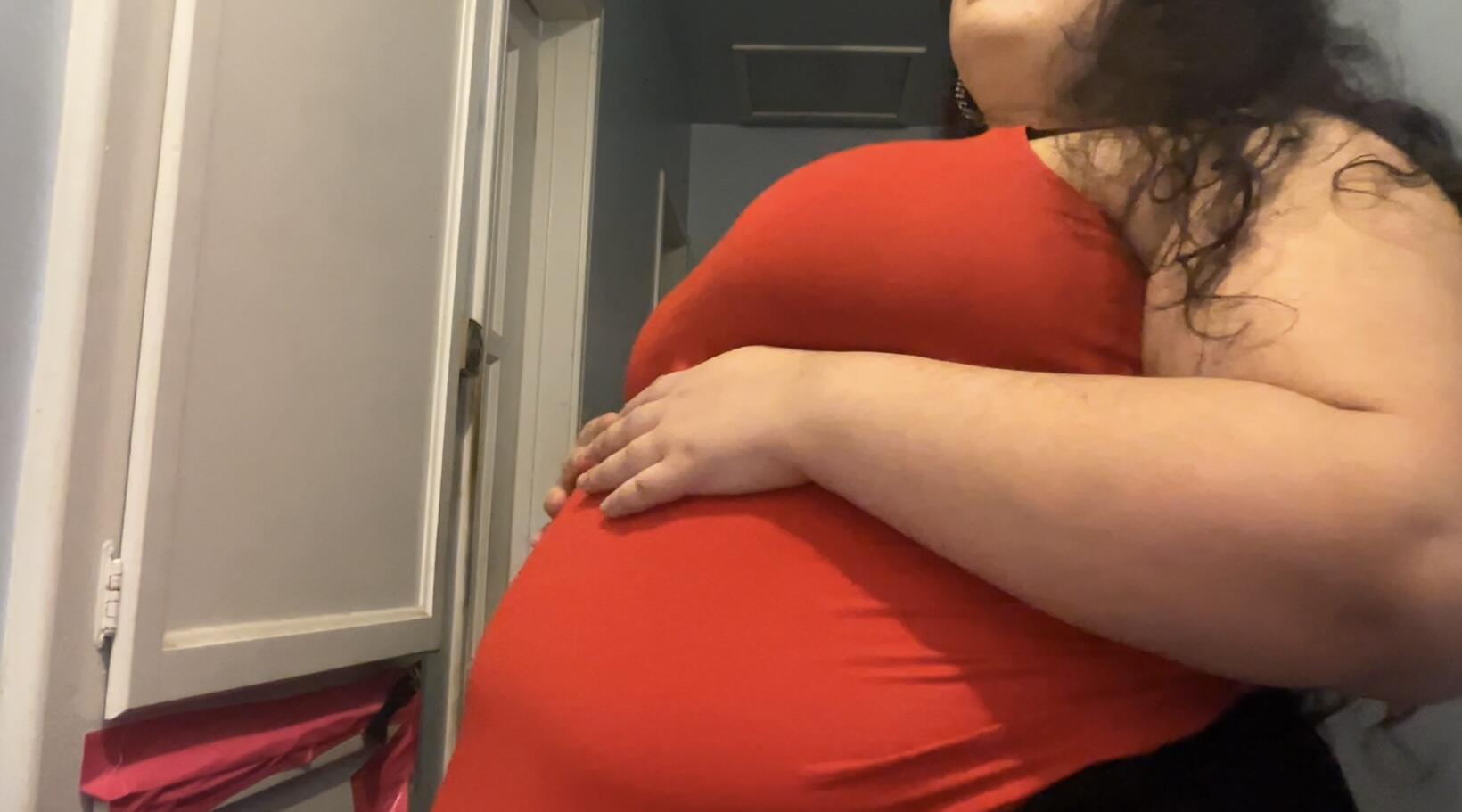 Smuggling You in My Belly (Vore) - Video Clips - Curvy BBW - Curvage