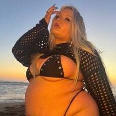 BlondeGothPrincess