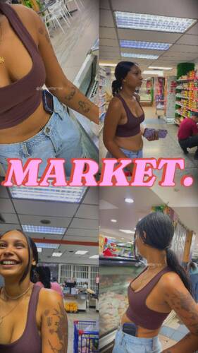 💗🤰Sweettanyx and her bare belly at the MARKET